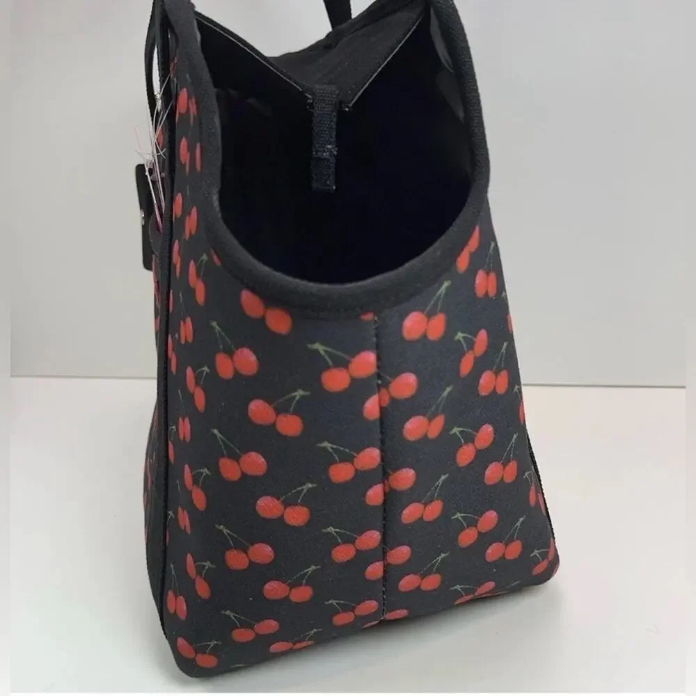 NEW BETSEY JOHNSON TSA-compliant pet carrier 16 LBS RED BLACK CHERRY PRINT BAG